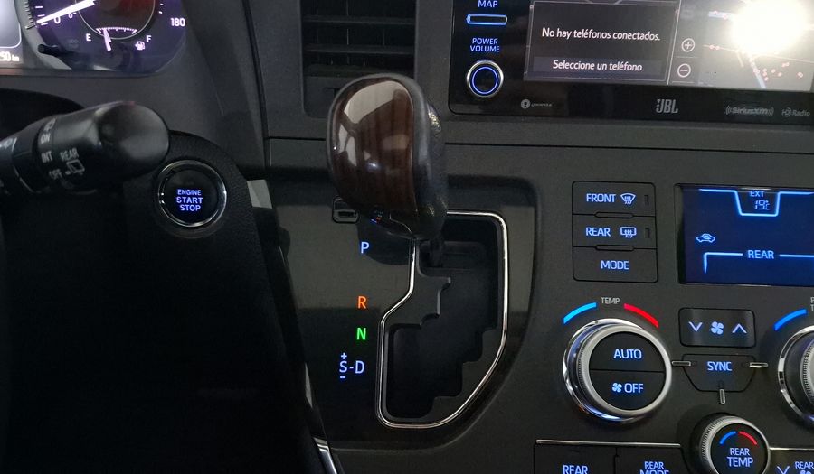 Toyota Sienna 3.5 LIMITED AT Minivan 2018
