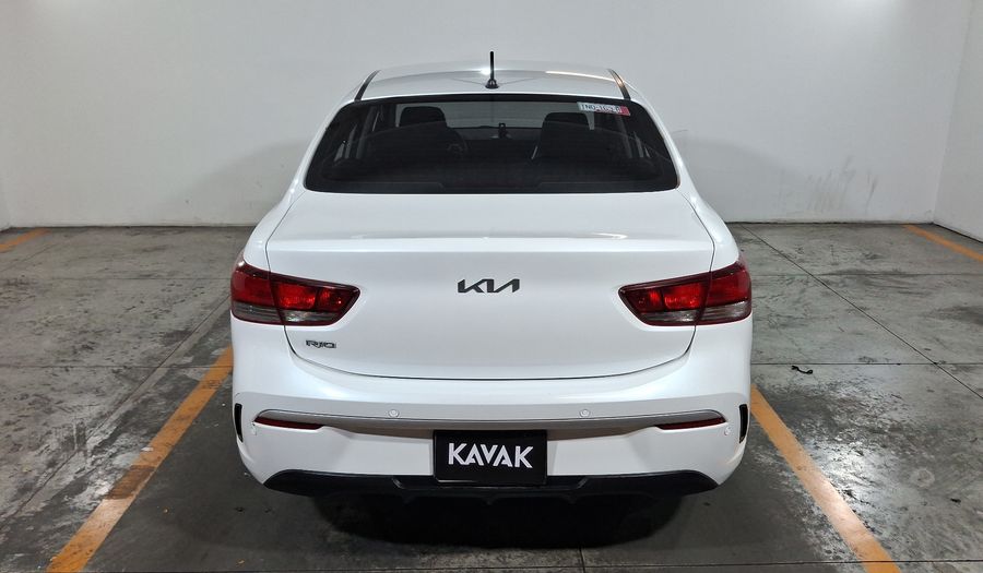Kia Rio 1.6 L AUTO Sedan 2022