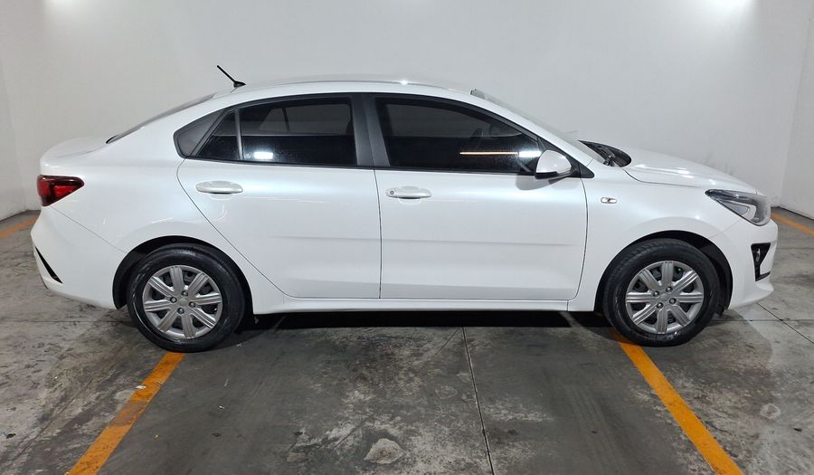Kia Rio 1.6 L AUTO Sedan 2022