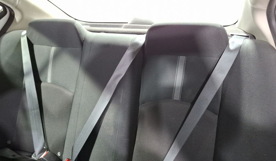 Nissan V-drive 1.6 A/C AUDIO Sedan 2023