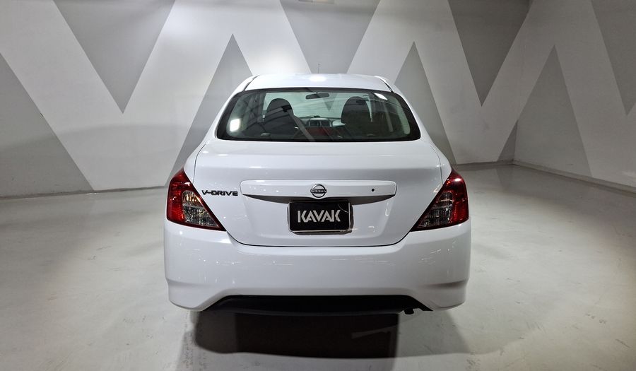 Nissan V-drive 1.6 A/C AUDIO Sedan 2023