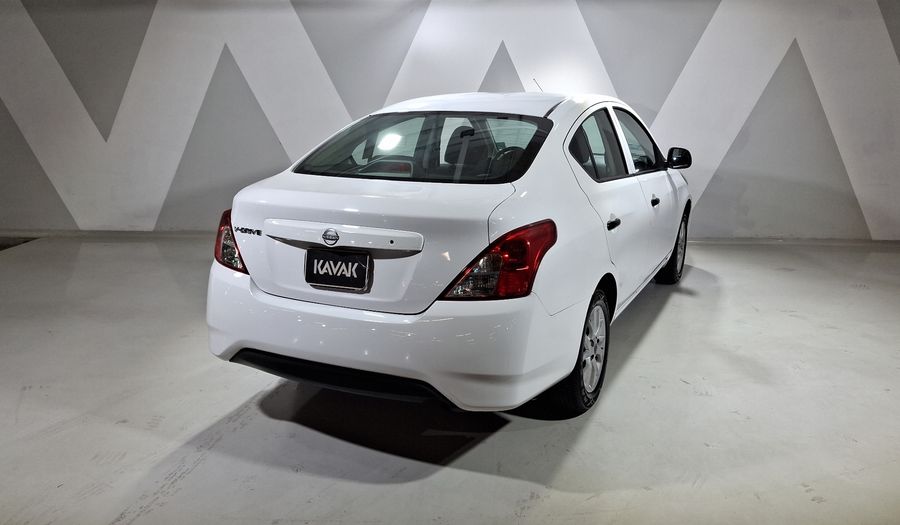 Nissan V-drive 1.6 A/C AUDIO Sedan 2023