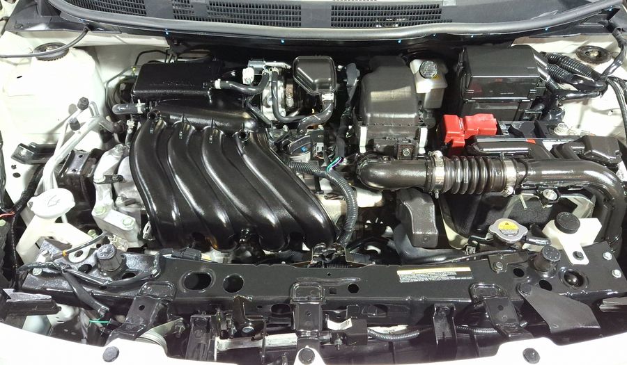 Nissan V-drive 1.6 A/C AUDIO Sedan 2023