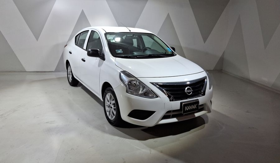 Nissan V-drive 1.6 A/C AUDIO Sedan 2023