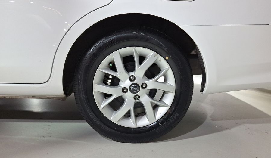 Nissan V-drive 1.6 A/C AUDIO Sedan 2023