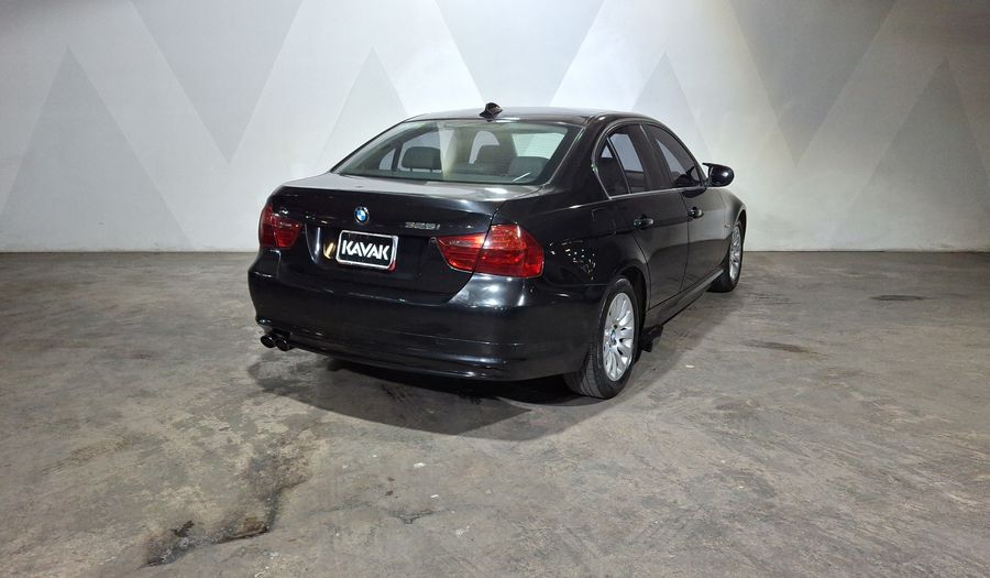 Bmw Serie 3 2.5 325IA NAVI AT Sedan 2010