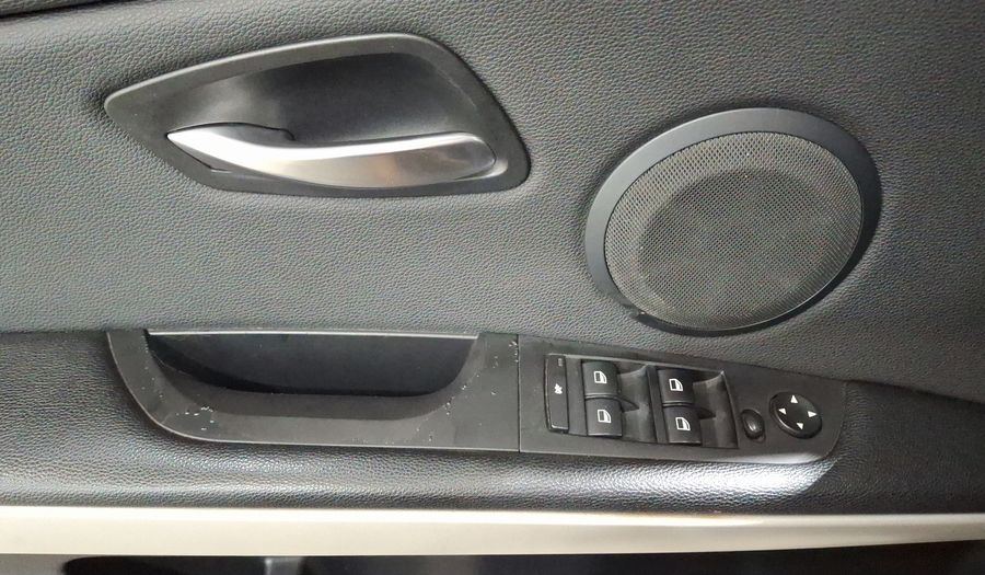Bmw Serie 3 2.5 325IA NAVI AT Sedan 2010