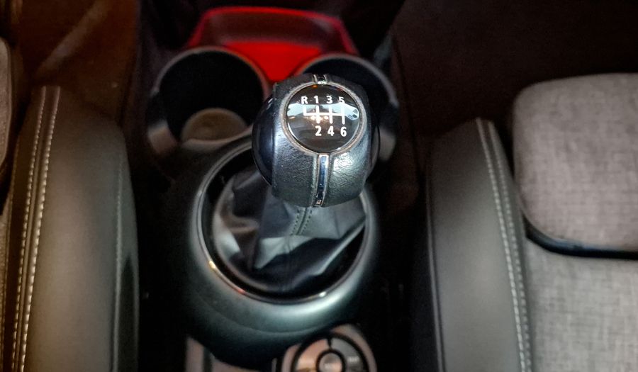 Mini Cooper 1.5 COOPER CHILI Hatchback 2021
