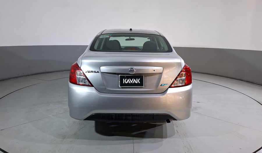 Nissan Versa 1.6 ADVANCE TA AC Sedan 2016