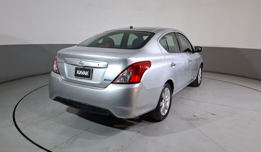 Nissan Versa 1.6 ADVANCE TA AC Sedan 2016