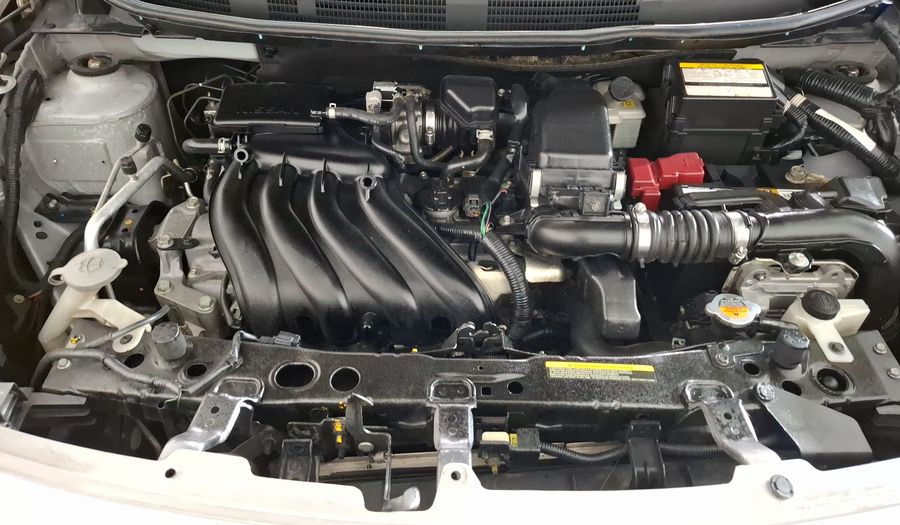 Nissan Versa 1.6 ADVANCE TA AC Sedan 2016