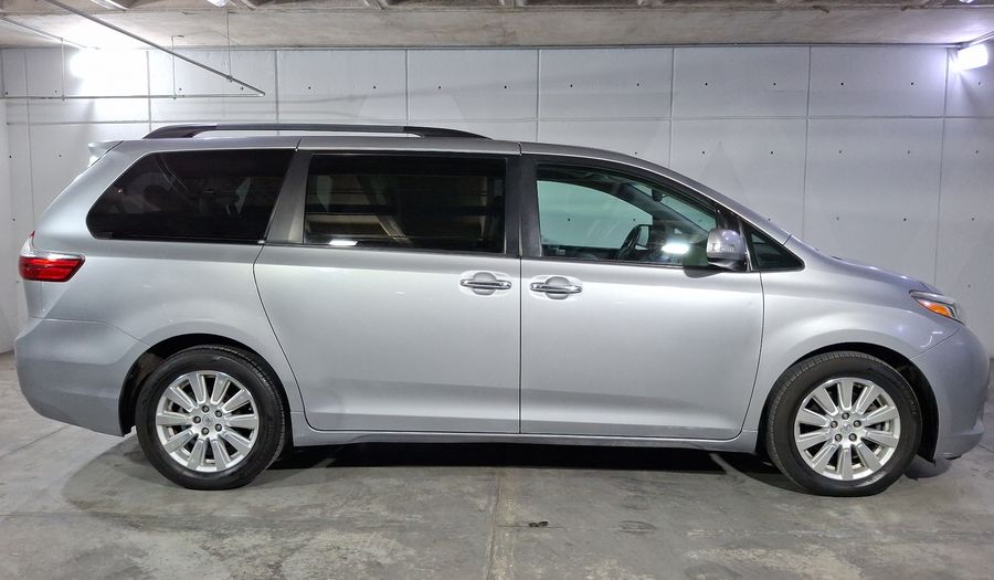 Toyota Sienna 3.5 LIMITED AT Minivan 2017