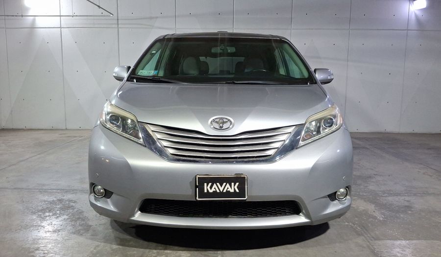 Toyota Sienna 3.5 LIMITED AT Minivan 2017