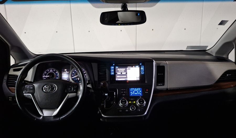 Toyota Sienna 3.5 LIMITED AT Minivan 2017