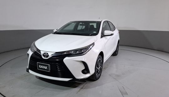 Toyota • Yaris