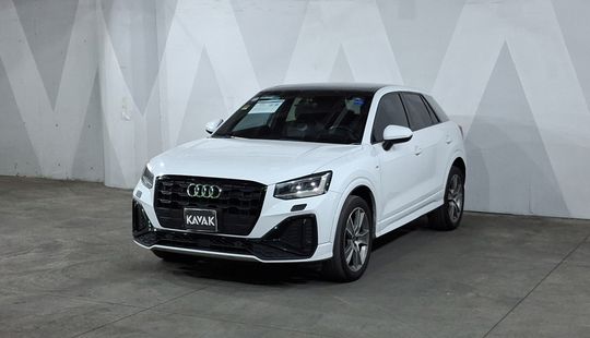 Audi • Q2