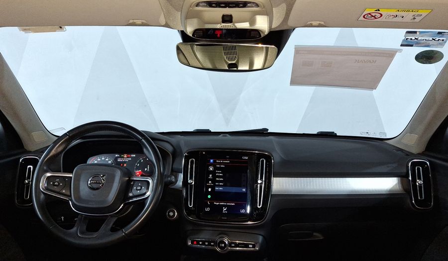 Volvo Xc40 2.0 T5 MOMENTUM AUTO 4WD Suv 2020