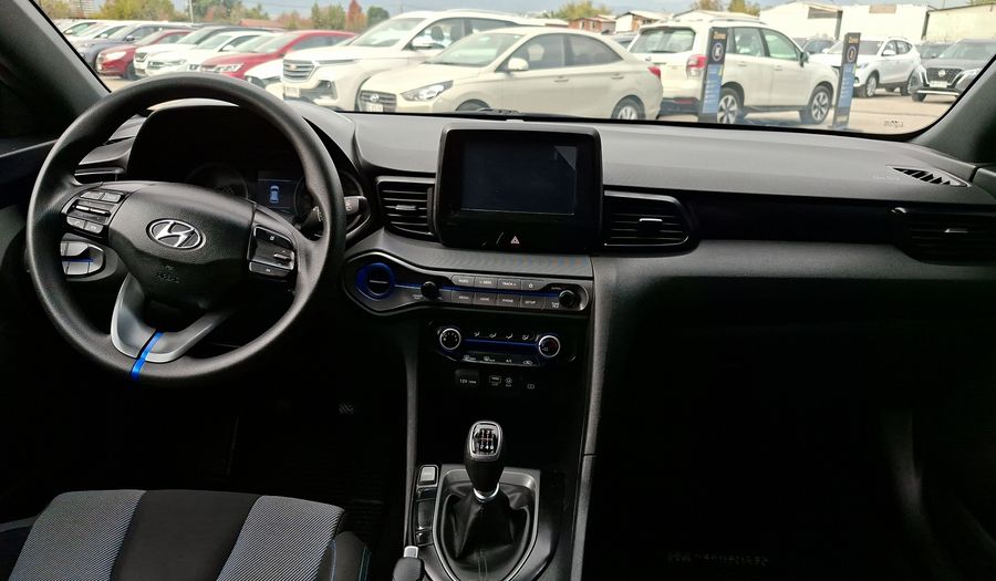Hyundai Veloster 2.0 JS PLUS Hatchback 2020