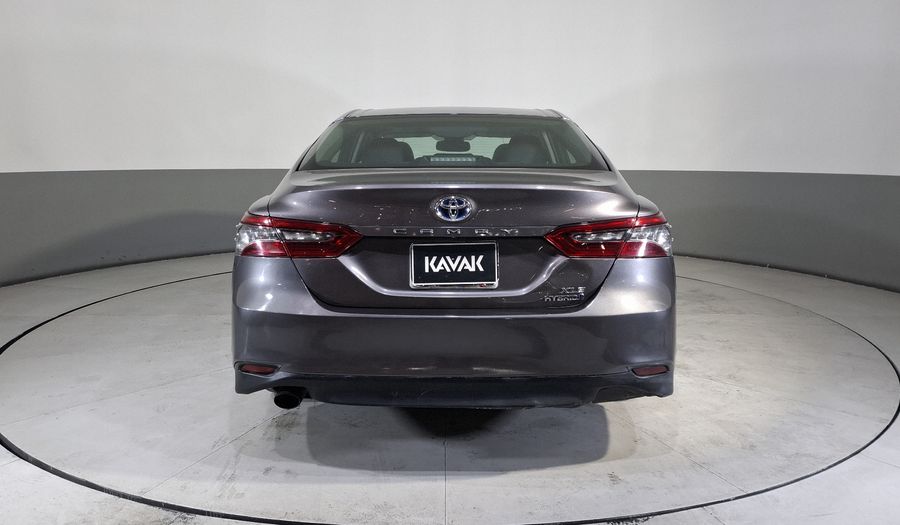 Toyota Camry 2.5 HEV XLE AUTO Sedan 2022