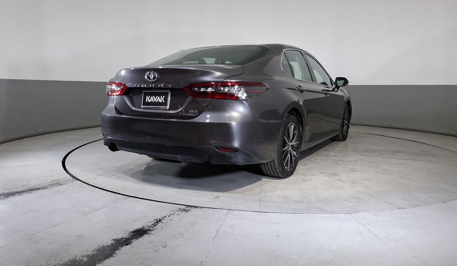 Toyota Camry 2.5 HEV XLE AUTO Sedan 2022