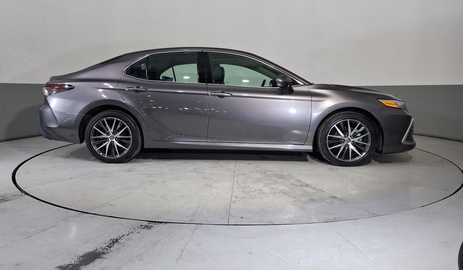 Toyota Camry 2.5 HEV XLE AUTO Sedan 2022