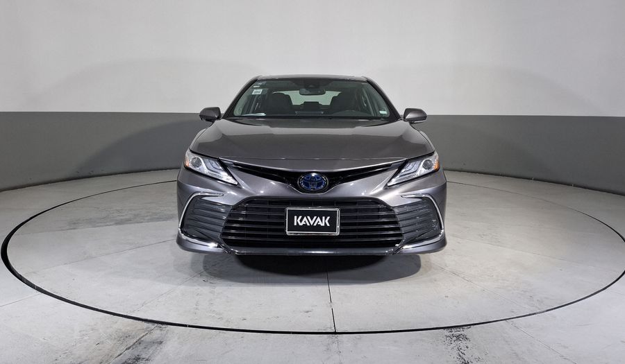 Toyota Camry 2.5 HEV XLE AUTO Sedan 2022