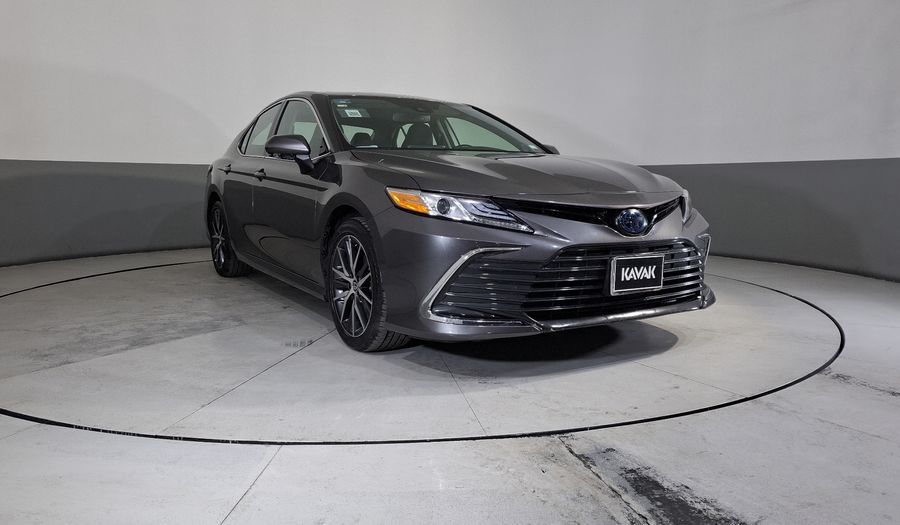 Toyota Camry 2.5 HEV XLE AUTO Sedan 2022