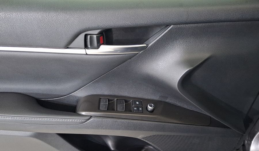 Toyota Camry 2.5 HEV XLE AUTO Sedan 2022