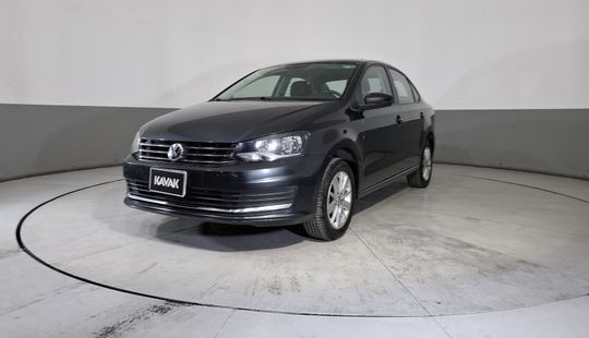 Volkswagen • Vento