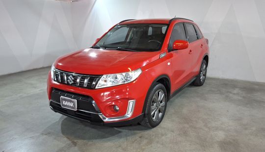Suzuki • Vitara