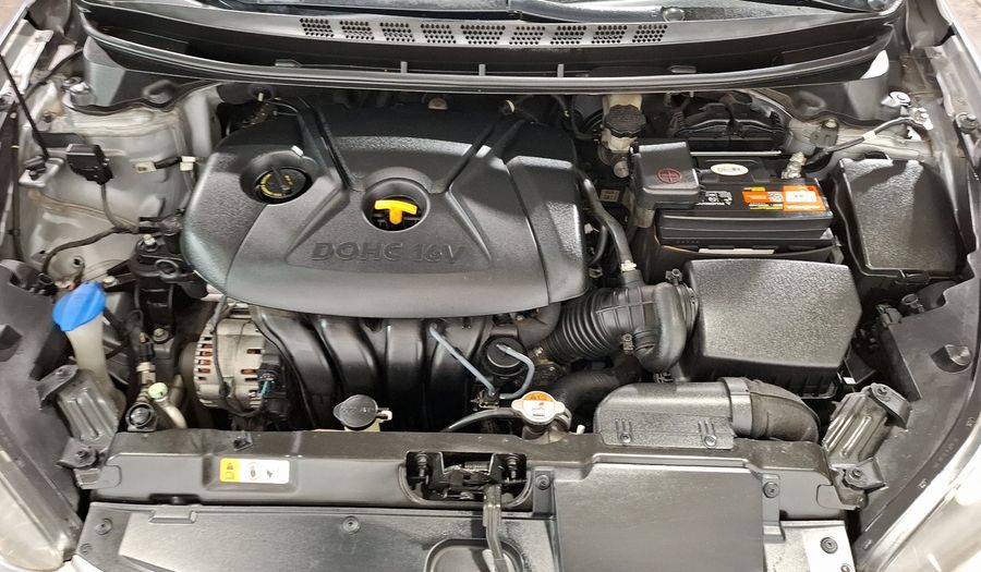 Hyundai Elantra 1.8 GLS AT Sedan 2016