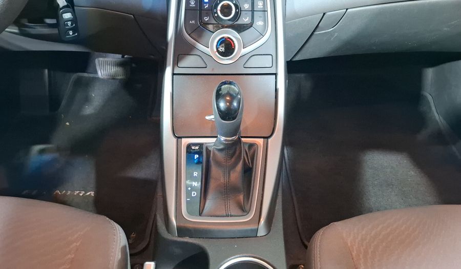 Hyundai Elantra 1.8 GLS AT Sedan 2016
