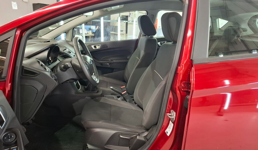 Ford Fiesta Kinetic Design 1.6 SE Hatchback 2016
