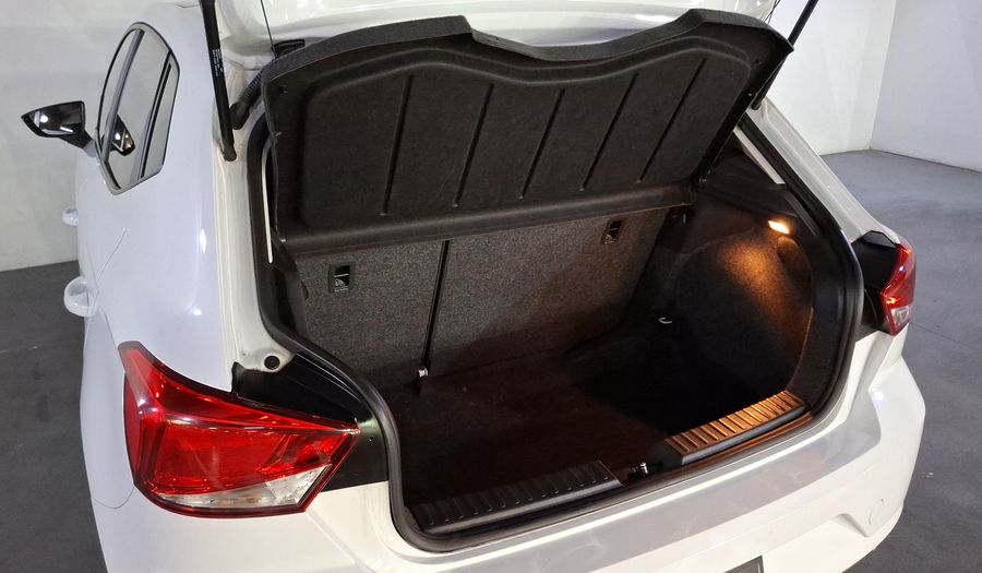 Seat Ibiza 1.6 STYLE Hatchback 2024