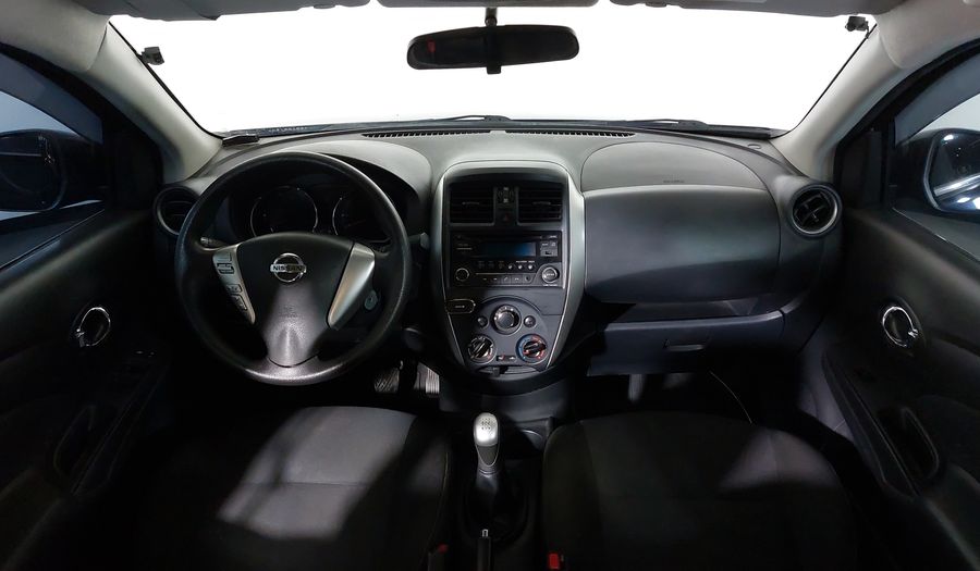 Nissan Versa 1.6 SL Sedan 2016
