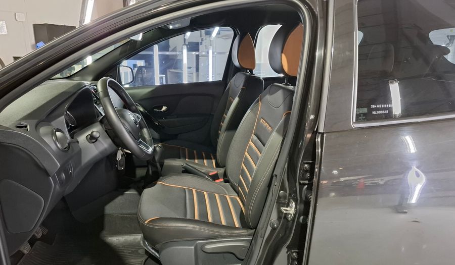 Renault Sandero Stepway 1.6 ZEN Hatchback 2021