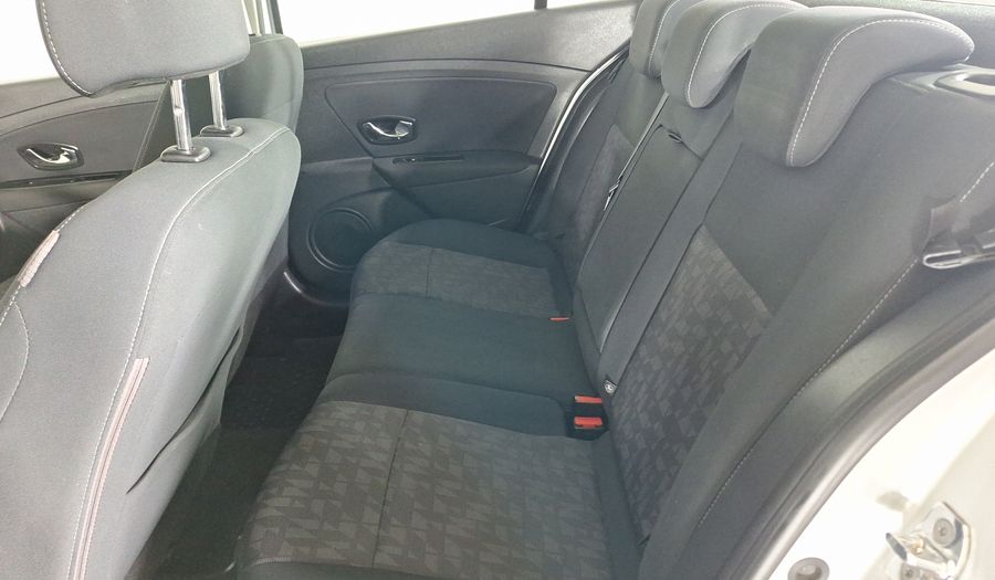 Renault Fluence 2.0 CVT DYNAMIQUE Sedan 2017
