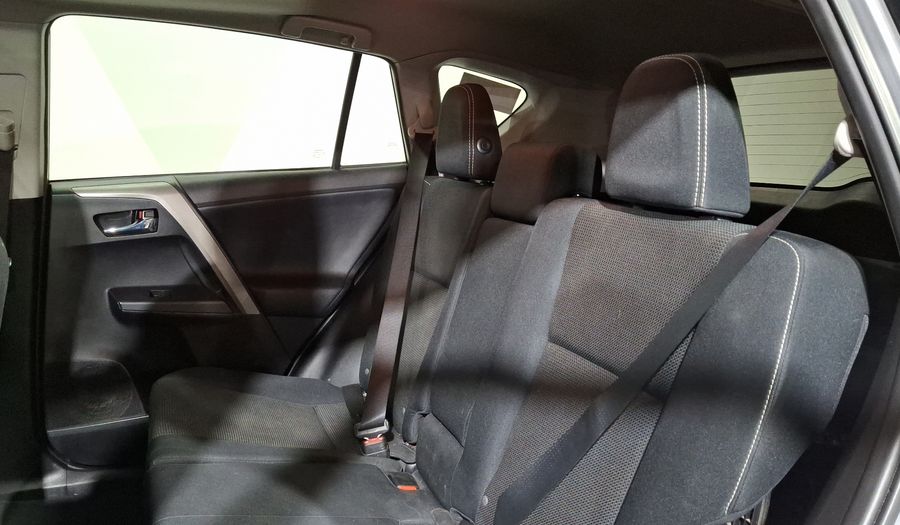 Toyota Rav4 2.5 XLE AWD AT Suv 2016