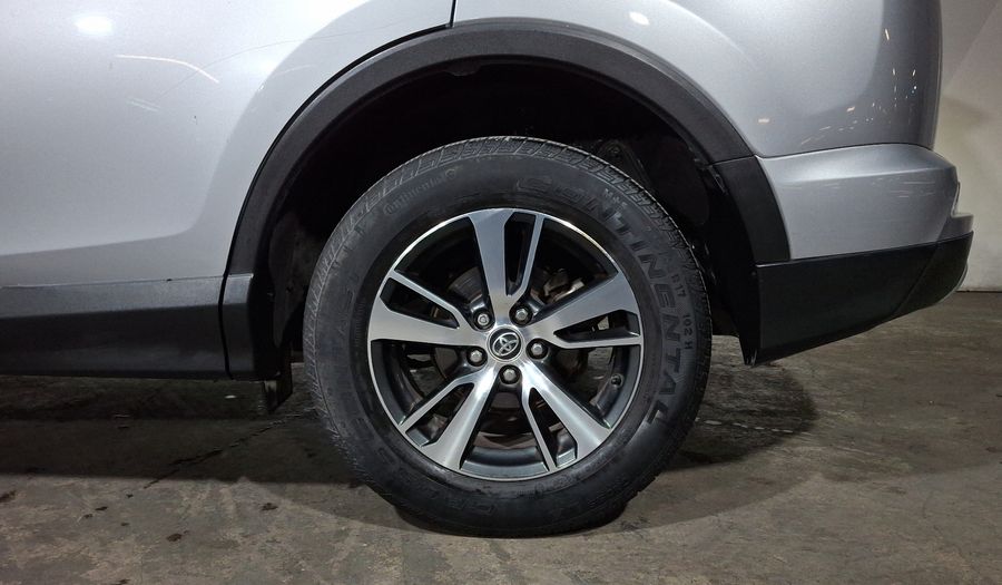 Toyota Rav4 2.5 XLE AWD AT Suv 2016