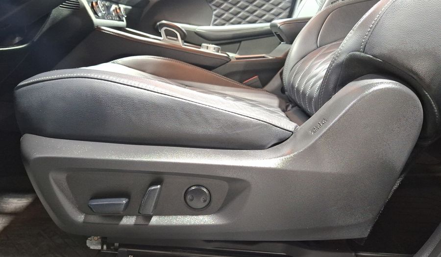 Mitsubishi Outlander 2.4 PHEV LIMITED AUTO 4WD Suv 2023