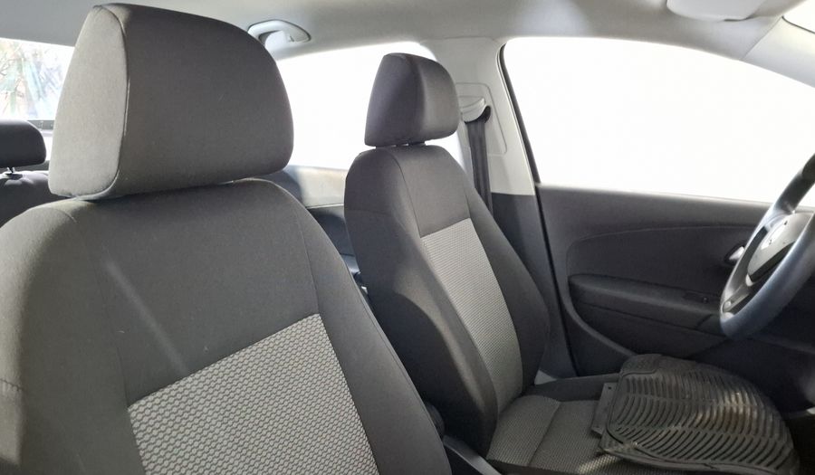 Volkswagen Vento 1.6 COMFORTLINE TIPTRONIC Sedan 2017