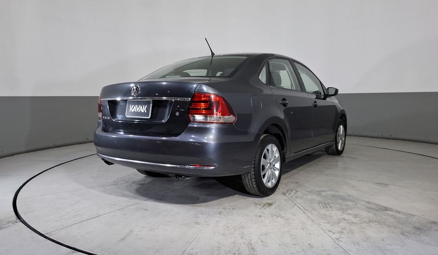 Volkswagen Vento 1.6 COMFORTLINE TIPTRONIC Sedan 2017