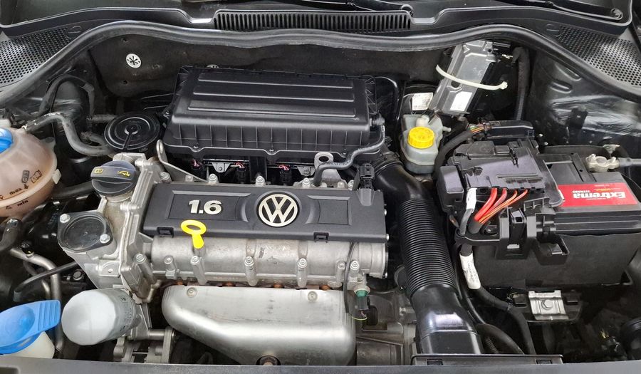 Volkswagen Vento 1.6 COMFORTLINE TIPTRONIC Sedan 2017
