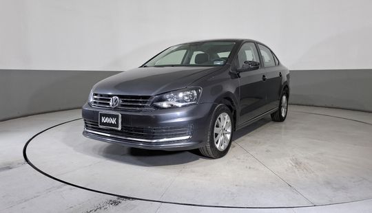 Volkswagen • Vento