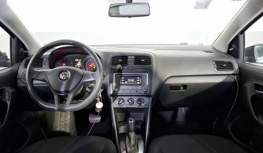 Volkswagen Vento 1.6 COMFORTLINE TIPTRONIC Sedan 2017
