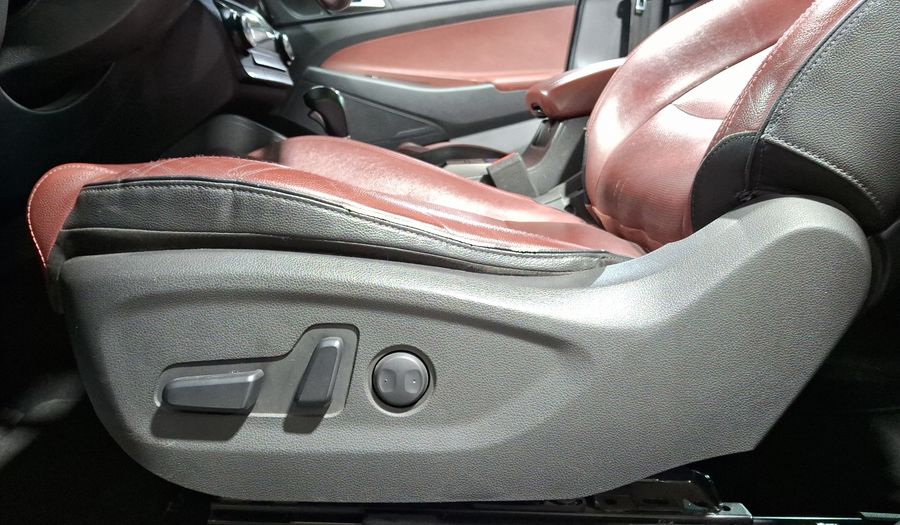 Hyundai Tucson 2.4 LIMITED TECH AUTO Suv 2019