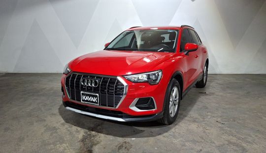 Audi • Q3