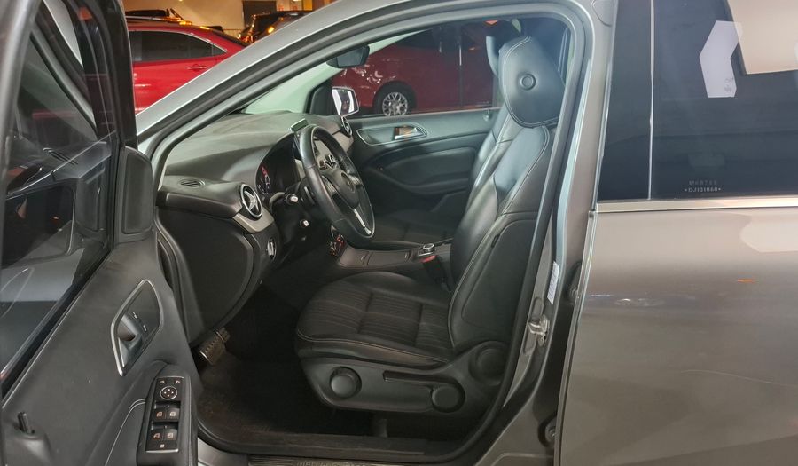 Mercedes Benz Clase B 1.6 200 Minivan 2013