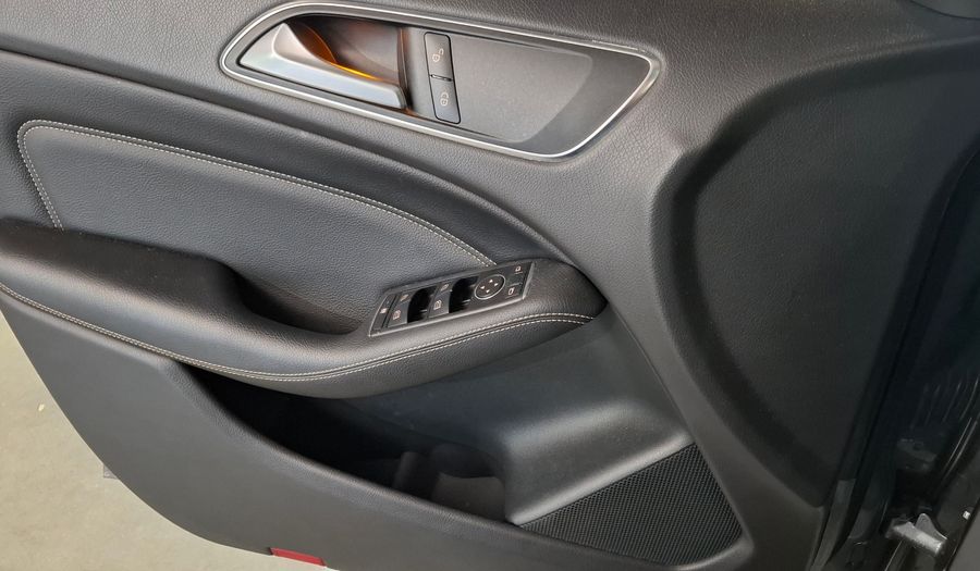 Mercedes Benz Clase B 1.6 200 Minivan 2013
