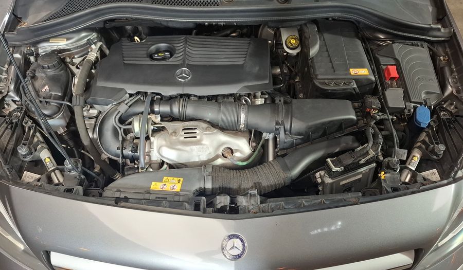Mercedes Benz Clase B 1.6 200 Minivan 2013